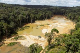 Orpaillage illégal Guyane - Malgré les annonces et les mesures prises pour faire disparaître l’orpaillage illégal en Guyane, le résultat reste désastreux.