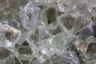 Diamants : la filière plébiscite le naturel