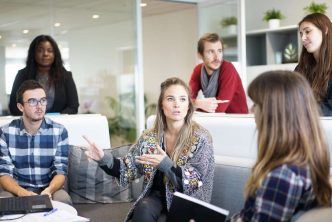 GOUPIL et JACOB : Gérer votre équipe de vente - Vous venez de reprendre une bijouterie ou vous succédez à un parent. Alors comment prendre le relais !