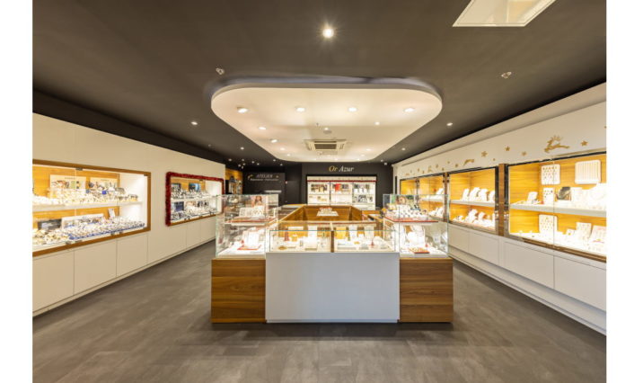 BLR Création ACCOMPAGNE LE DÉVELOPPEMENT DES BOUTIQUES OR AZUR