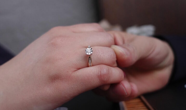 Bijoux de mariage 2025 : Audace et originalité
