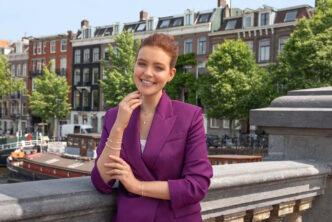 JACKIE GOLD 14K : Cinq ans d’or et d’élégance