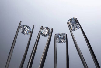 DIAMANTS synthétiques ou naturels : le mot pour le dire